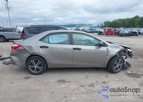 2016 Toyota Corolla Le Plus z USA, uszkodzony, nr VIN 2T1BURHE9GC648129